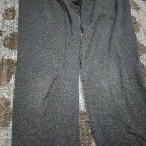 Aeropostale Gray Mid Rise Leggings sz M - Picture 7 of 10